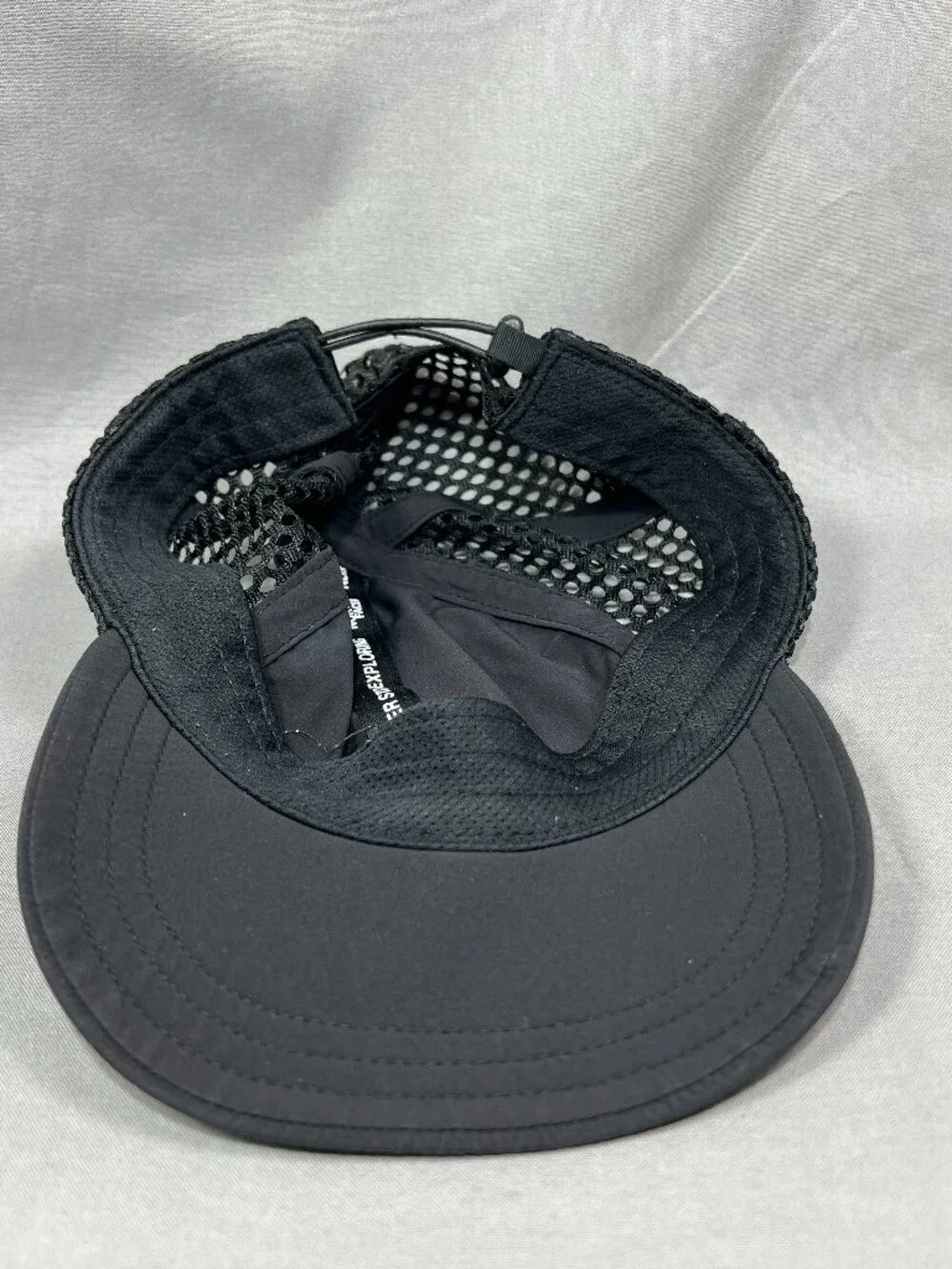 The North Face Runner Mesh Cap Adjustable Toggle Trail Running Hiking Mens Hat